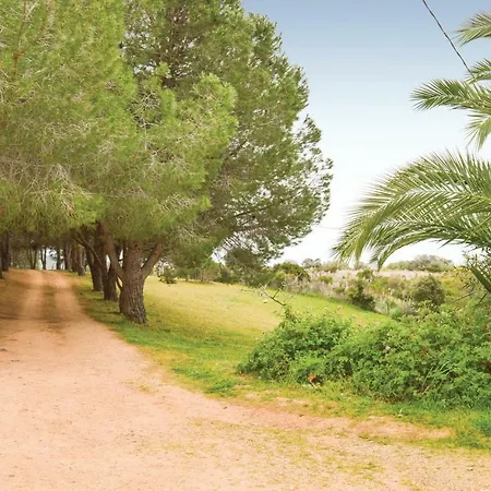Three-bedroom Holiday In *