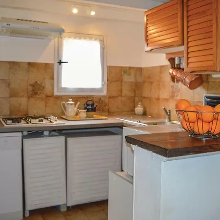 Three-bedroom Holiday In *